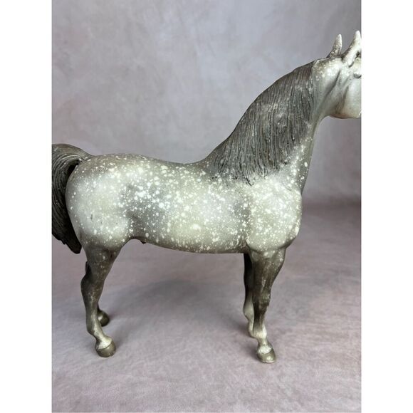 Breyer Proud Arabian Stallion Wild Dapple Gray READ - Picture 9 of 15